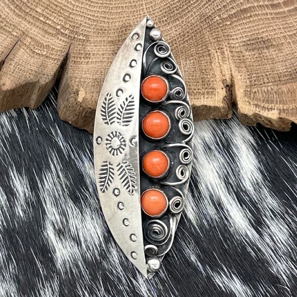 1950s Native American NAVAJO Sterling Silver & Coral Marquise Enhancer Pendant - Picture 1 of 3